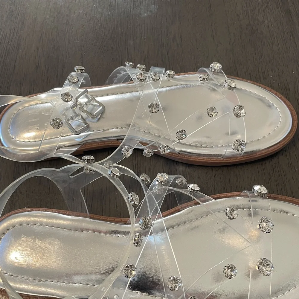 Sandals - Picture 4 of 4